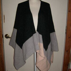 Elk Kulture Wrap Blockknit Poncho Cardigan OS